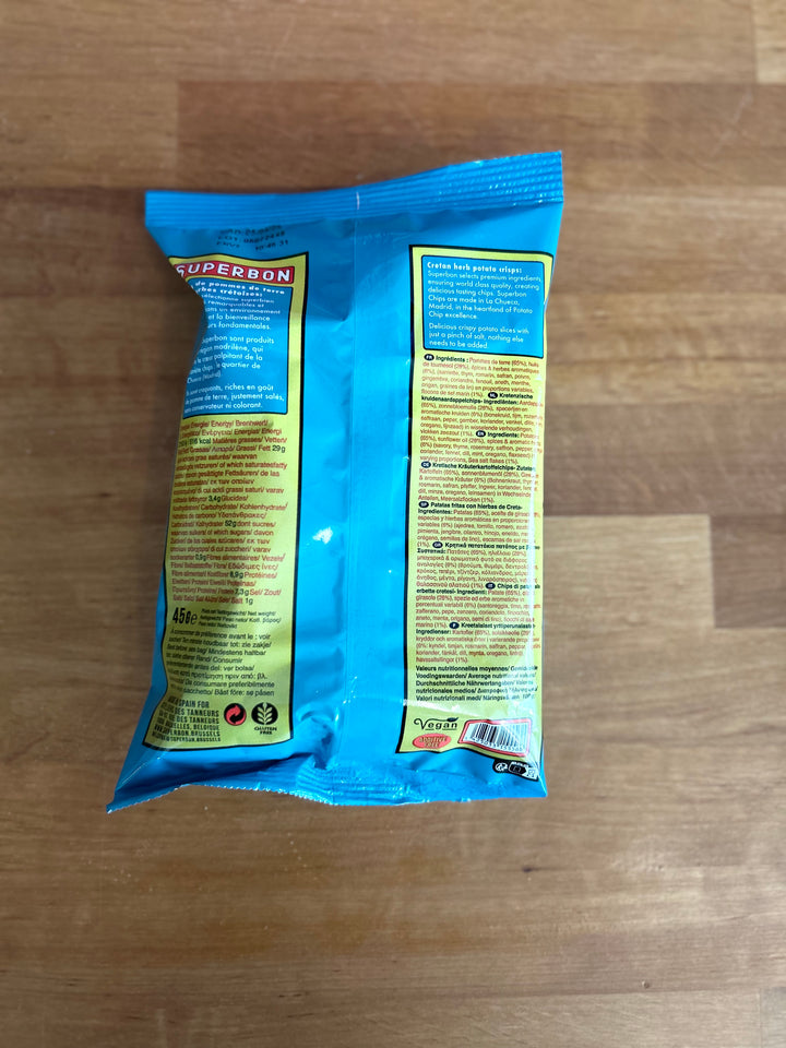 Verpackung der Kretischen Kräuterchips, 45g, von Superbon. Die attraktive Verpackung zeigt ein ansprechendes Design mit Bildern von Kräutern, das den aromatischen und mediterranen Geschmack der chips hervorhebt.